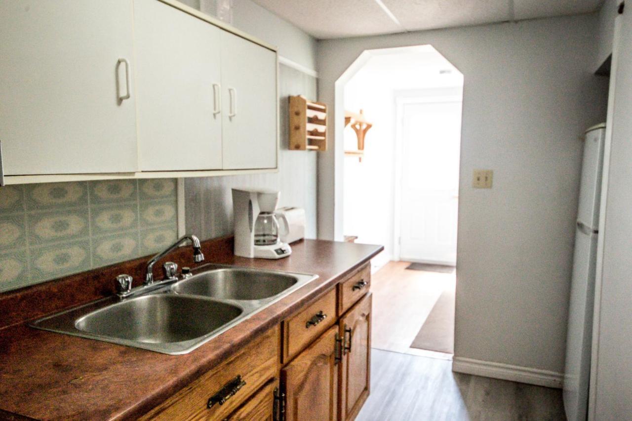 Lee'S Ocean Peek B & B Stratford Exteriör bild