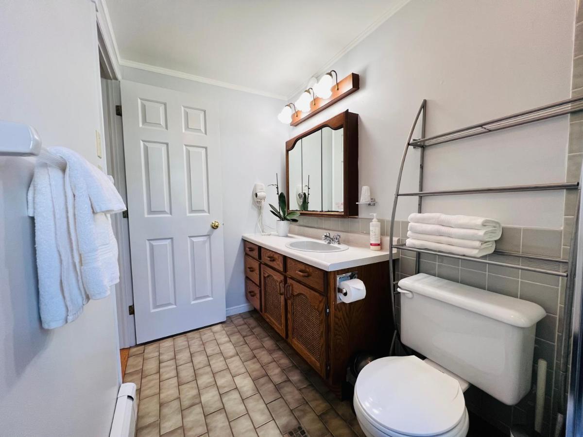 Lee'S Ocean Peek B & B Stratford Exteriör bild