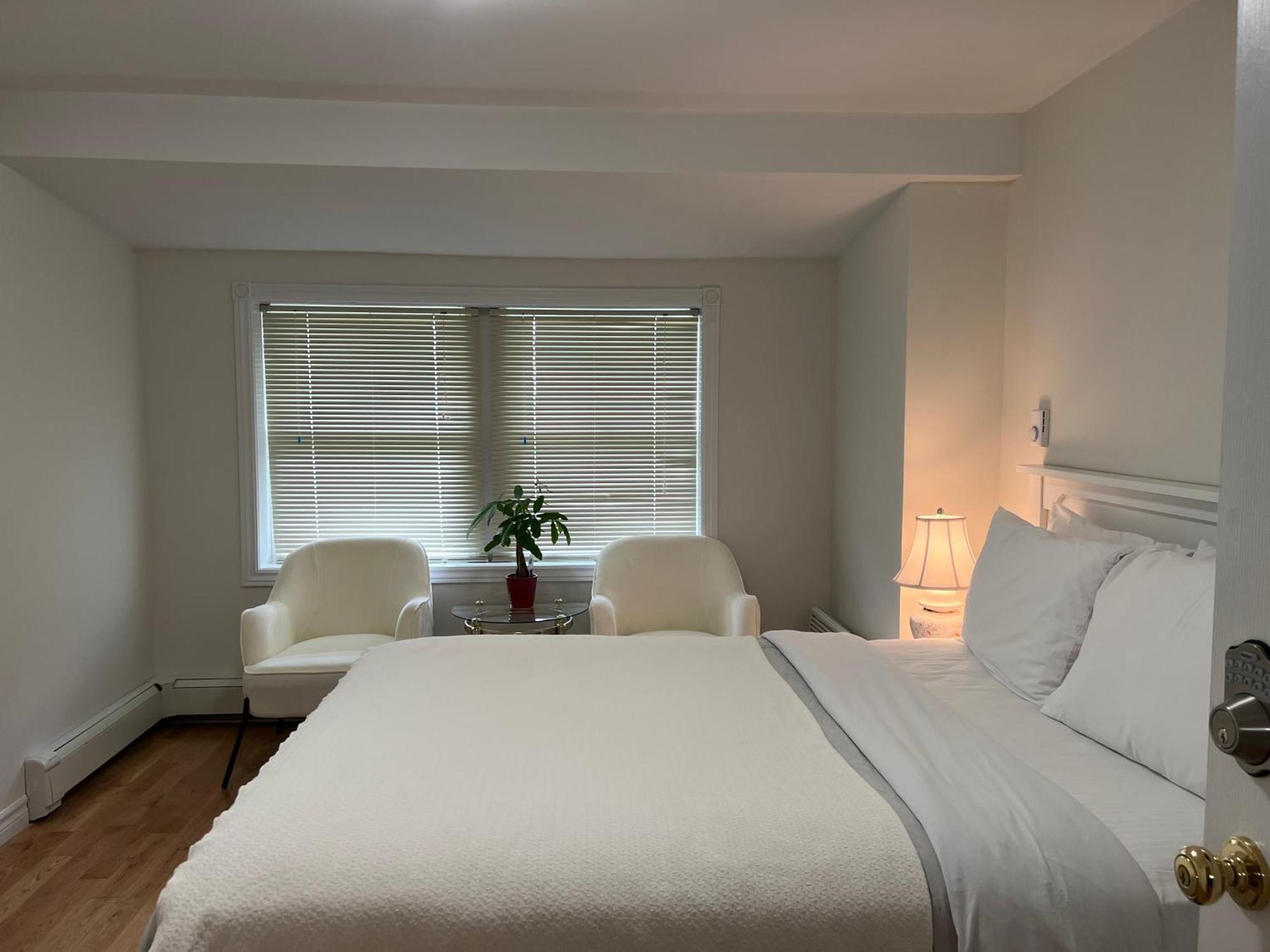 Lee'S Ocean Peek B & B Stratford Exteriör bild