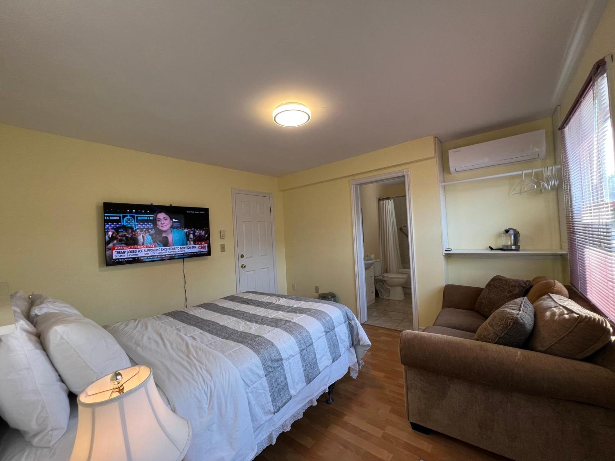 Lee'S Ocean Peek B & B Stratford Exteriör bild